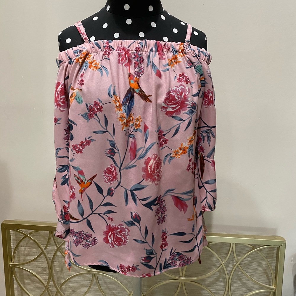 Off the shoulder pink floral shirt